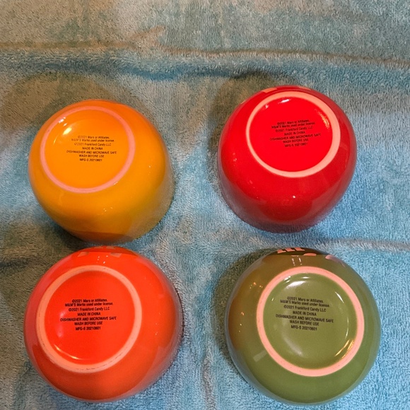 M & M's Collectable set of 4 Ceramic Snack Bowls 2021 - Picture 4 of 8